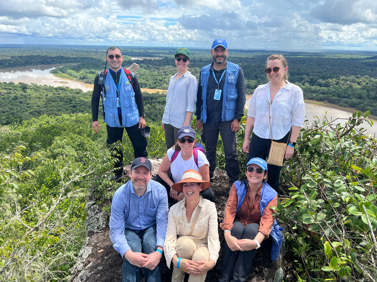 Comite San Jose Cima del Raudal del Guayabero donde se puede evidenciar la majestuosidad del Río Guaviare.