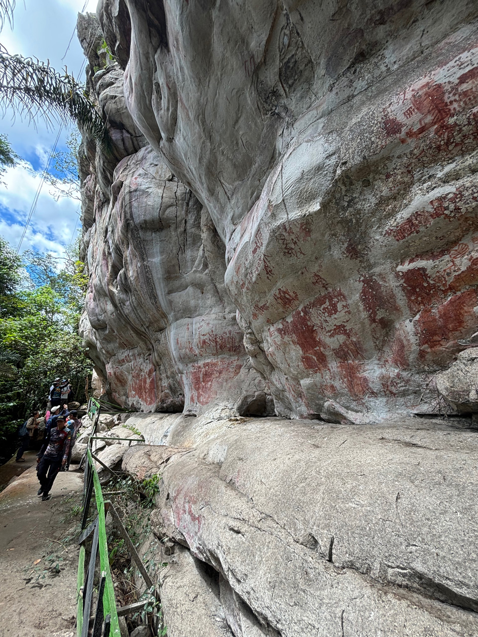 Comite San Jose Pinturas rupestres en el Raudal del Guayabero, lugar que hasta el Acuerdo de Paz era imposible acceder por parte de los turistas.